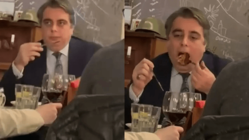 Пак ли ще обвини Делян Добрев? Вижте къде спипаха Асен Василев (СНИМКИ) 2 Пак ли ще обвини делян добрев? Вижте къде спипаха асен василев (снимки)