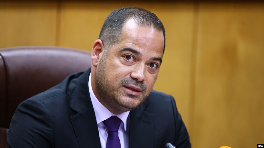 Калин стоянов: ще гласуваме против ограничаването на броя на секциите в чужбина