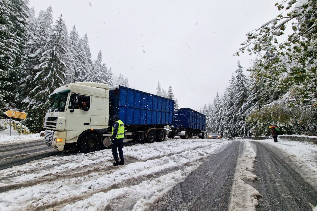 Обстановката се усложнява! От АПИ излязоха с призив към шофьорите 1 Обстановката се усложнява! От апи излязоха с призив към шофьорите