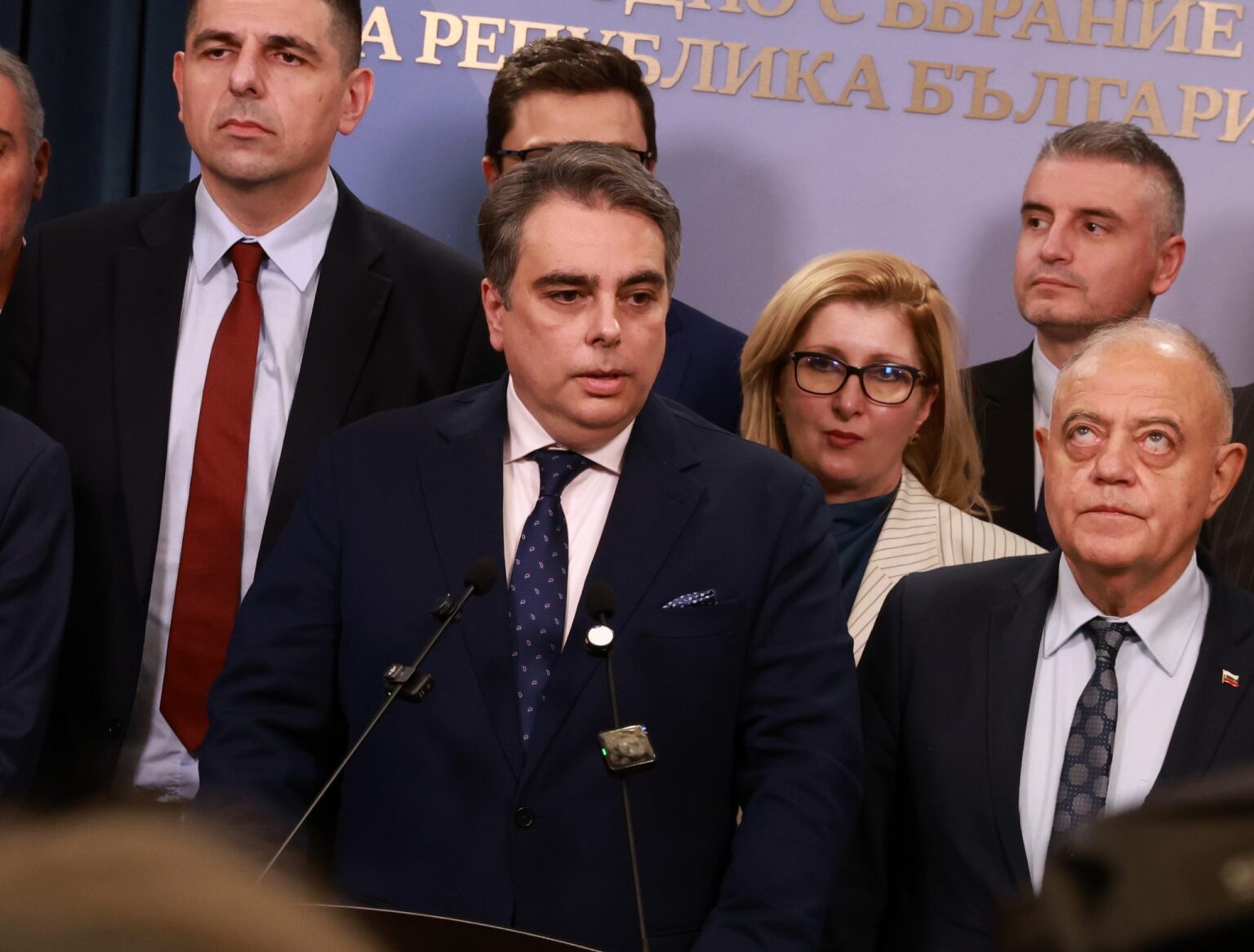 Андролова: лентяите от пп/дб лансират унищожаването на националната държава като основа за „модернизиране“