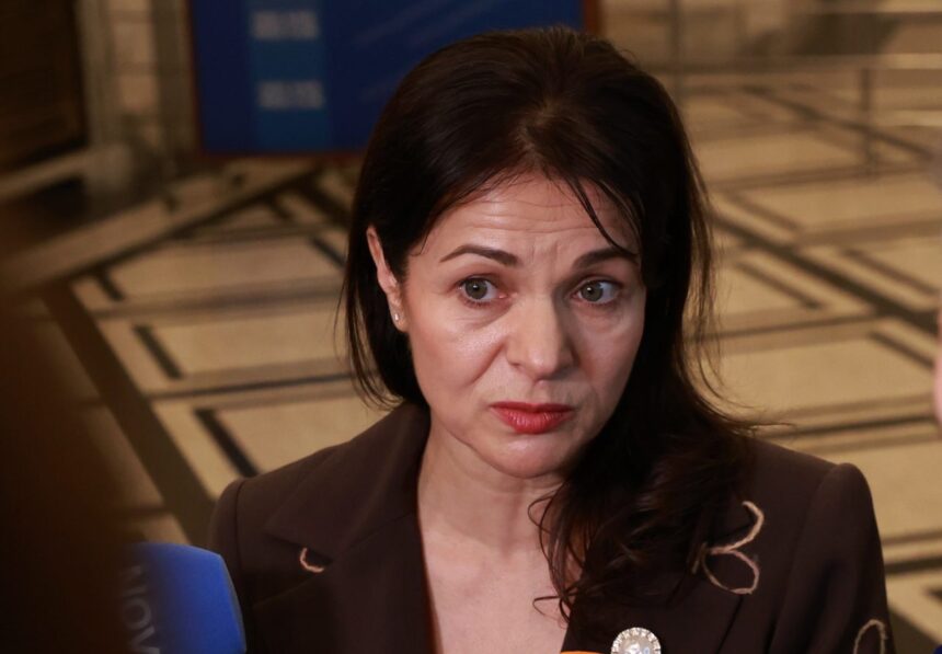 Росица кирова за ветото на президента йотова: има чисто технически аргументи секциите извън ес да са до 20