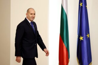 Димчев избухна: радев уби и преработи вота за една купчина партии в свой личен вот