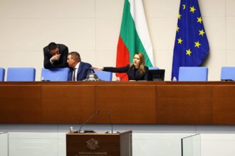 Цирк в нс! Такива думи от трибуната никой досега не бе изричал. Рая назарян реагира мълниеносно