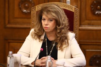 Йотова обяви защо е избрала андрей гюров, но се закани да не приеме папката, ако види името на...