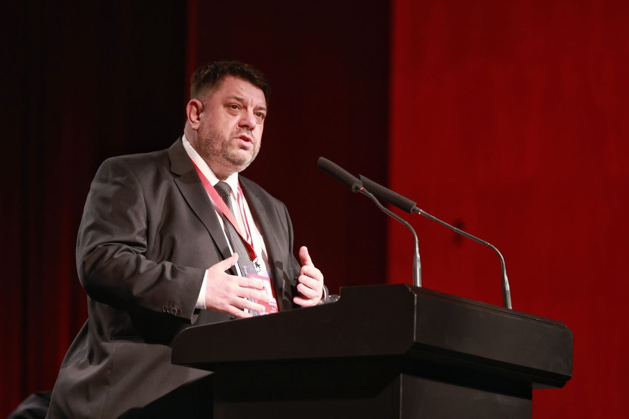 Извънредно: атанас зафиров подаде оставка като председател на бсп