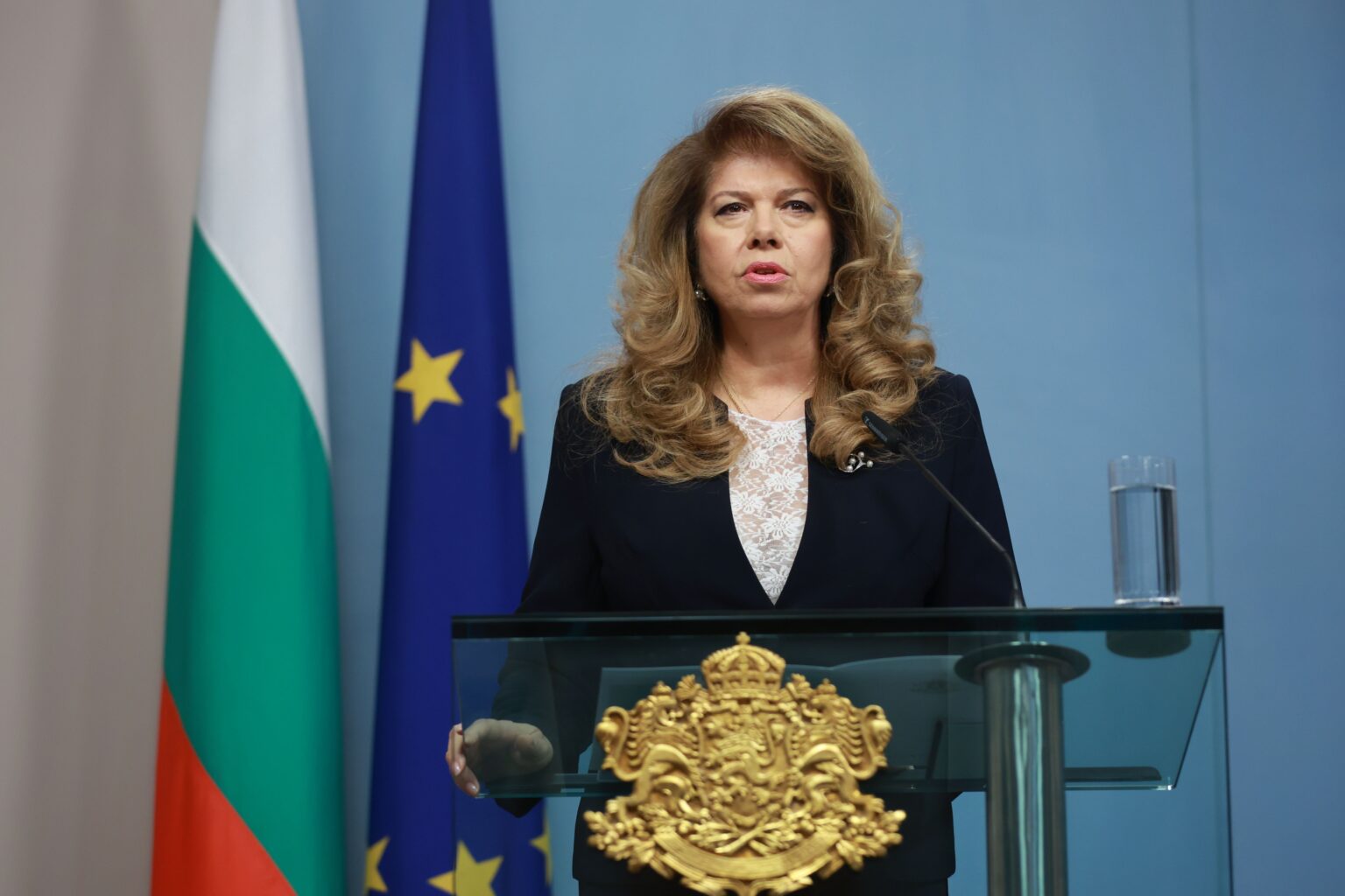 Илияна Йотова разпореди: Ето кога ще бъдат предсрочните избори