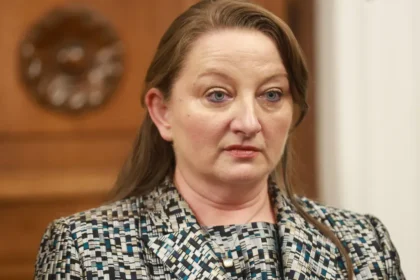 Сачева разкри защо точно желязков отиде в давос, а не радев