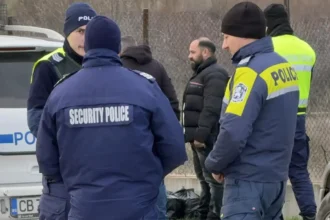 Крупен обир посред бял ден в банско, бизнесмен "изгоря" със 130 000 евро, полиция обкръжи блок