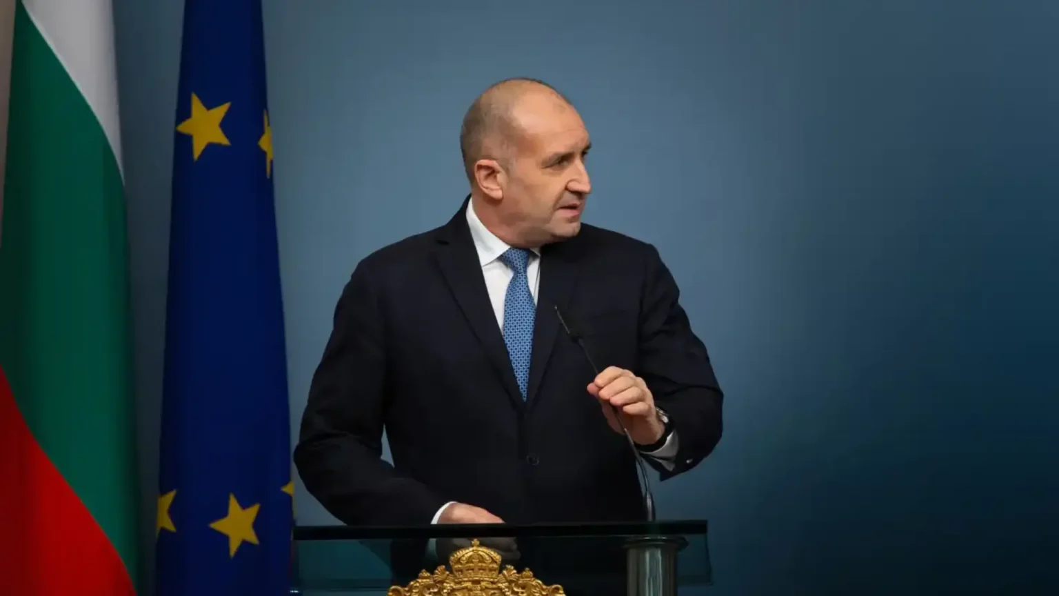 Официално! Кс реши: радев вече не е президент, йотова е..