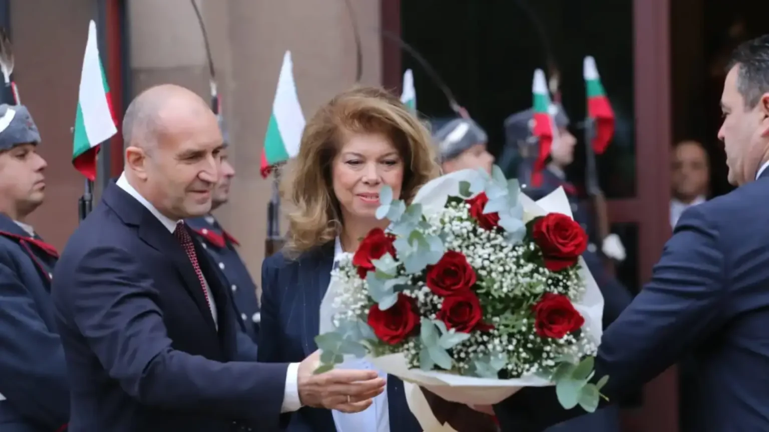 Кой е съпругът на йотова и какво необичайно нещо го застигна, откакто тя е президент