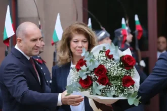 Кой е съпругът на йотова и какво необичайно нещо го застигна, откакто тя е президент