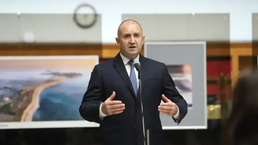 Ексклузивно! Радев с първо публично изявление след оставката