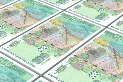 Експерт: една банкнота от 100 лева в перфектно състояние след 2-3 г. Ще струва...