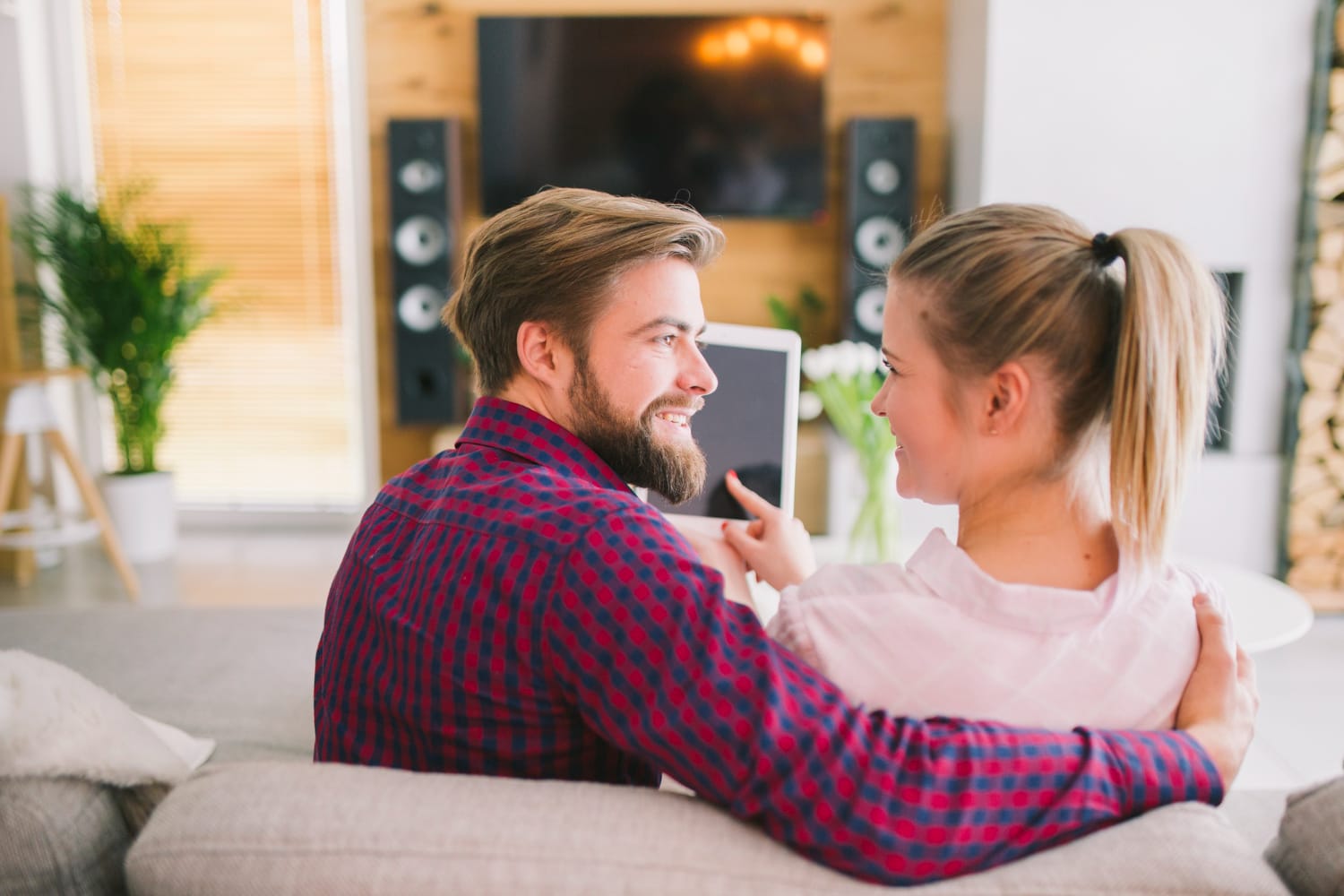 Комуникация и доверие: основите на здравите взаимоотношения