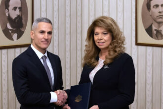 Не йотова, а този човек избрал гюров за служебен премиер