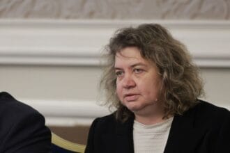 Доц. Киселова каза истината за референдума за еврото - ето с какви аргументи ударила радев през ръцете