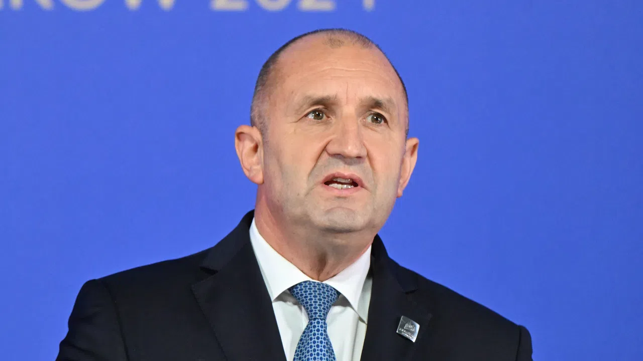 Харалан Александров: Радев е като електорална прахосмукачка – събира и дебелее 1 Харалан александров: радев е като електорална прахосмукачка – събира и дебелее