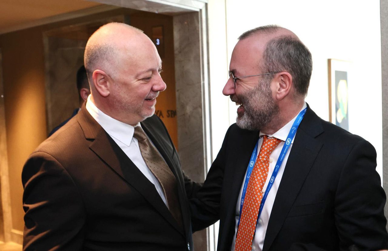 Вебер поздрави българия за присъединяването към еврозоната и добави: енп ще продължи да подкрепя герб