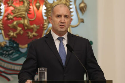 Радев нанесе нов удар по управляващите след масовия протест! Ето какво иска