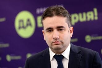 Цик попари надеждите на мирчев и божанов. Предложението им за машините бе отхвърлено с 12 гласа ,,против“