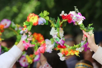 Цветница е! Черпят най-красивите имена! Ето какви са традициите днес