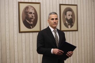 Извънредно! Гюров обяви състава на служебния кабинет, има много изненади