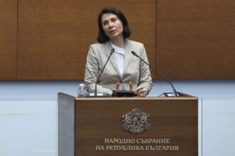 Елисавета белобрадова си повярва: предлагам себе си за служебен премиер! Аз съм най-логичният избор