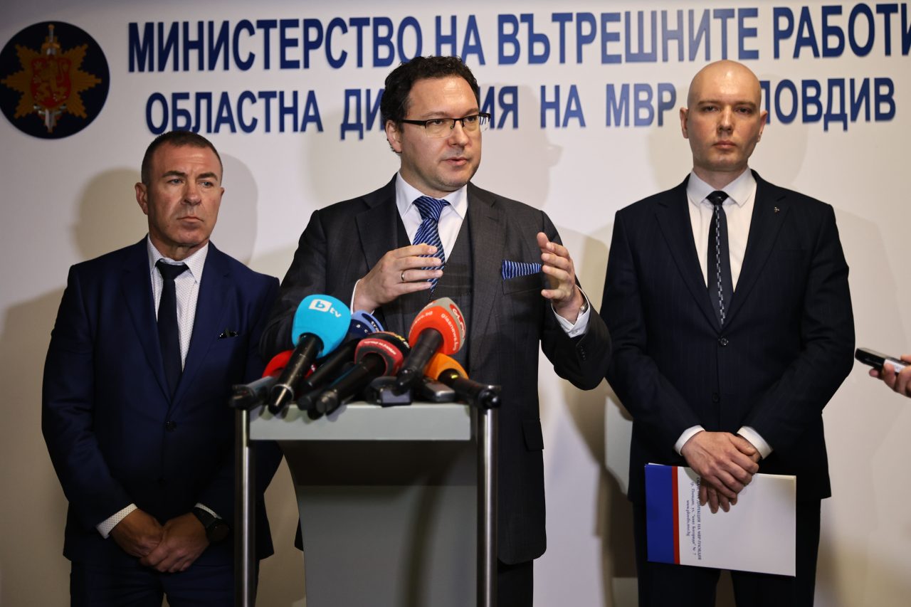 Големи и ключови рокади по върховете! Министър митов разписа ключова заповед