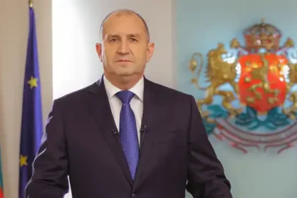 Кой финансира партията на радев?