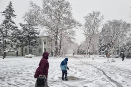 Meteo balkans: очаква се силно застудяване и до 40 см сняг в югозападна българия