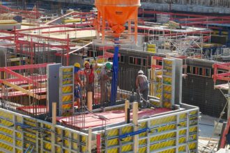 Спад в строителната продукция на българия през декември 2024 г.