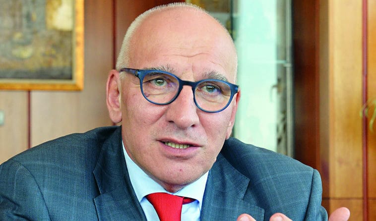 Хампарцумян алармира: това решение може да завърши плачевно!